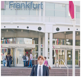 Entrenamiento en el extranjero (Exhibición de motores de Frankfurt)
